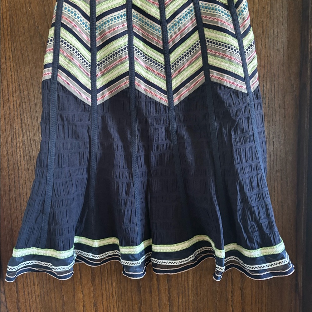 EUC Embroidered Cotton Nanette Lepore Navy Skirt US 8